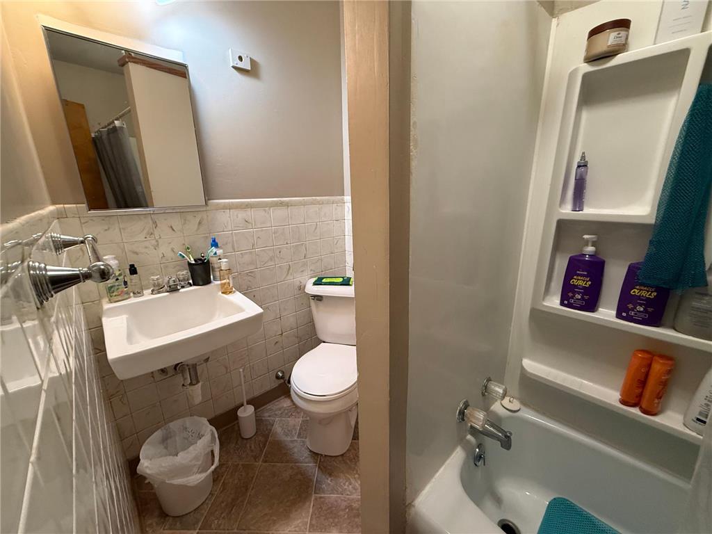 226 S Washington Street Redwood Falls MN 56283 7064007 image26