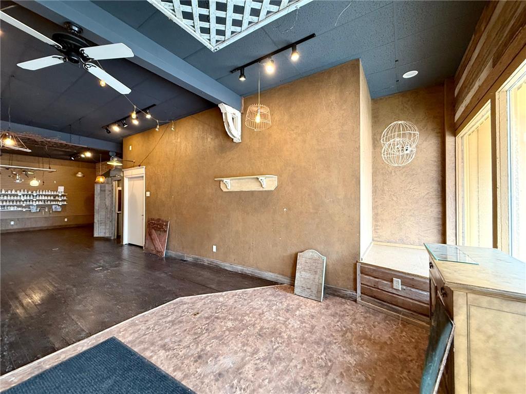 226 S Washington Street Redwood Falls MN 56283 7064007 image3