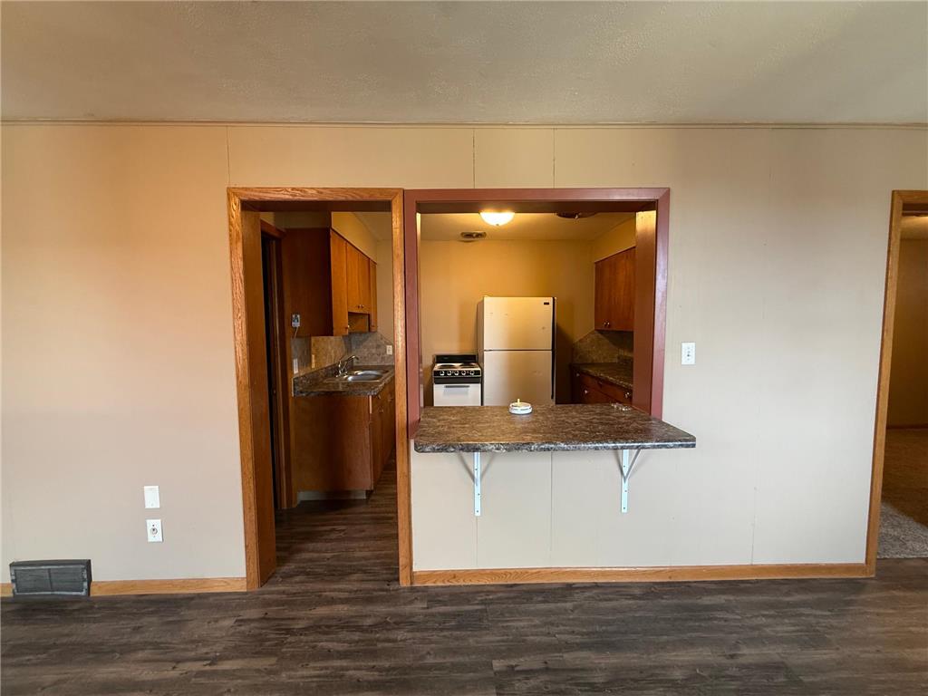 226 S Washington Street Redwood Falls MN 56283 7064007 image31
