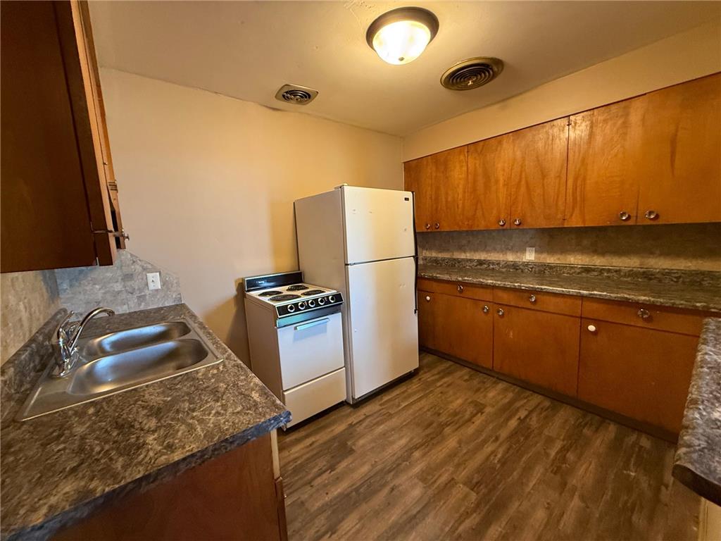 226 S Washington Street Redwood Falls MN 56283 7064007 image33