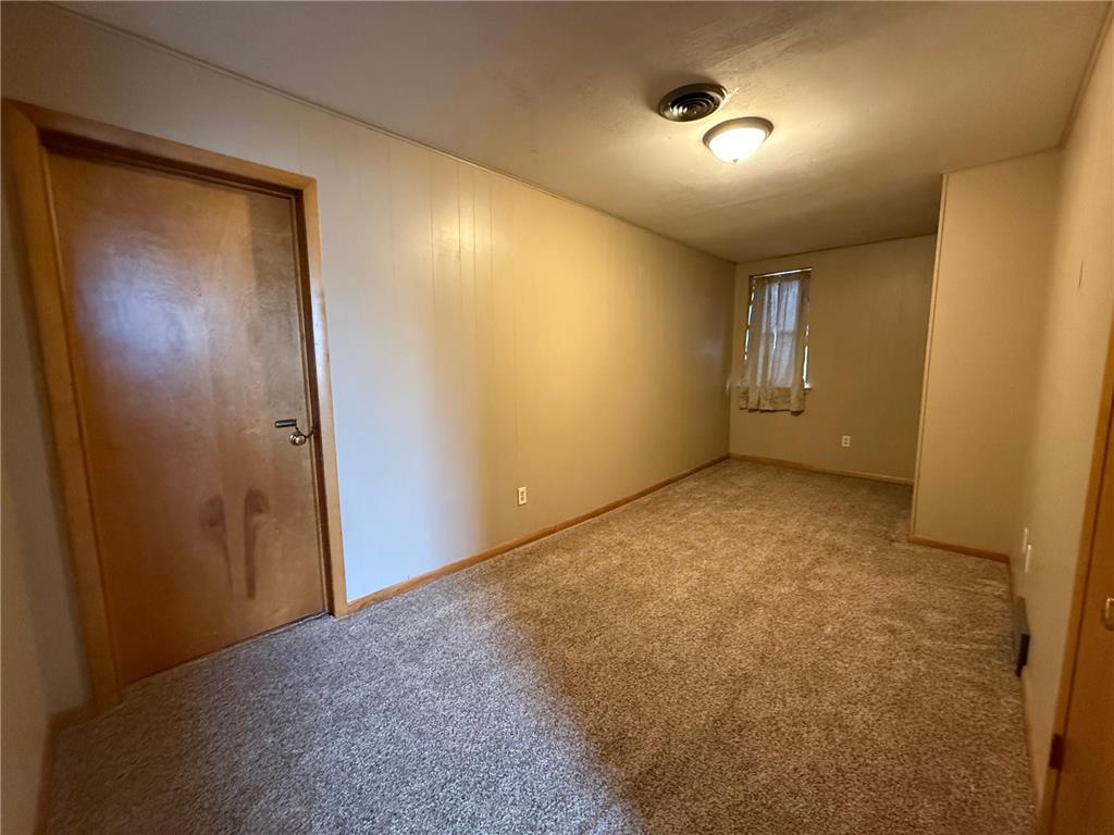 226 S Washington Street Redwood Falls MN 56283 7064007 image35
