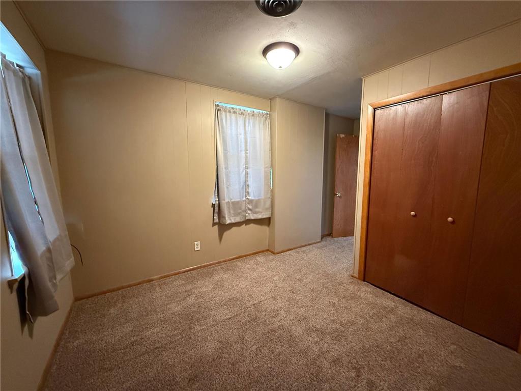 226 S Washington Street Redwood Falls MN 56283 7064007 image38