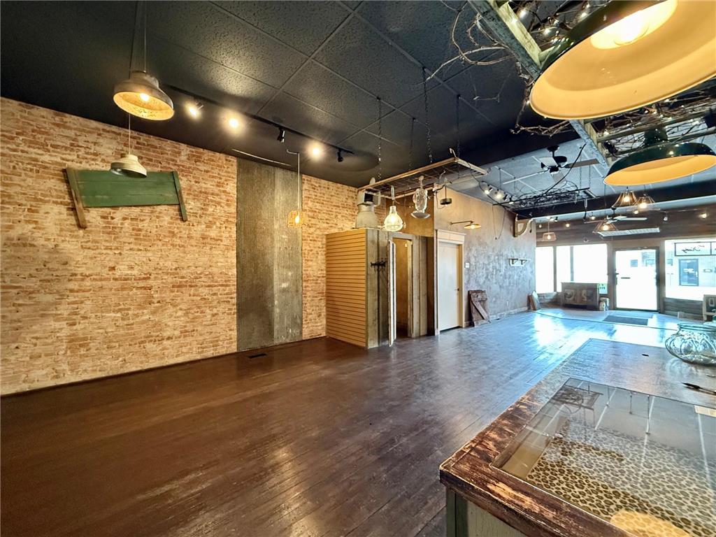 226 S Washington Street Redwood Falls MN 56283 7064007 image7