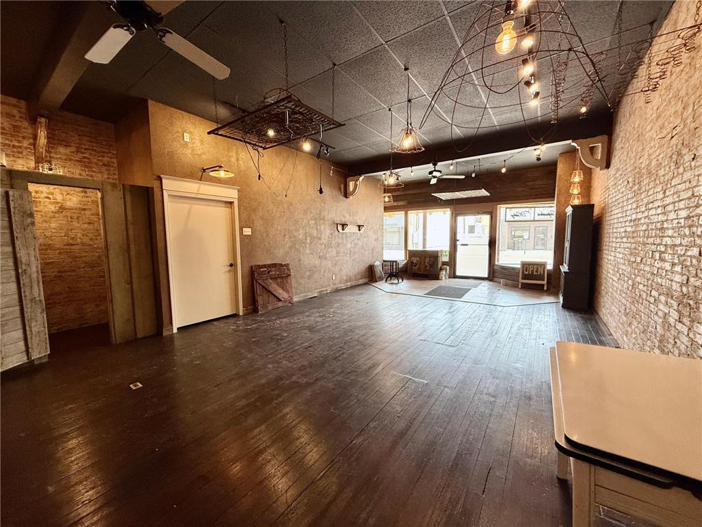 226 S Washington Street Redwood Falls MN 56283 7064007 image8