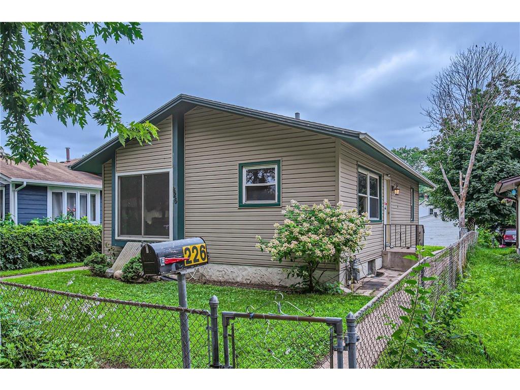 226 Winifred Street E Saint Paul MN 55107 6449238 image1