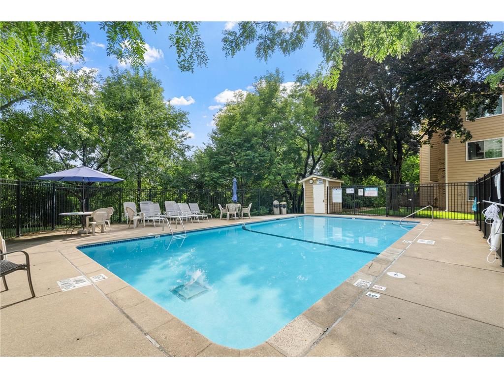 2260 Ridge Drive #12 Saint Louis Park MN 55416 7035963 image16