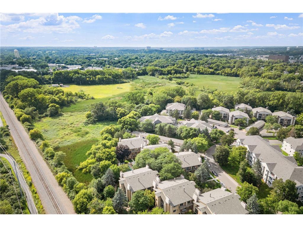2260 Ridge Drive #12 Saint Louis Park MN 55416 7035963 image20
