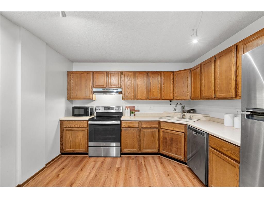 2260 Ridge Drive #12 Saint Louis Park MN 55416 7035963 image7