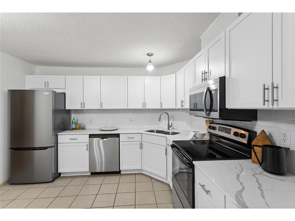 2260 Sherwood Court Minnetonka MN 55305 7008851 image7