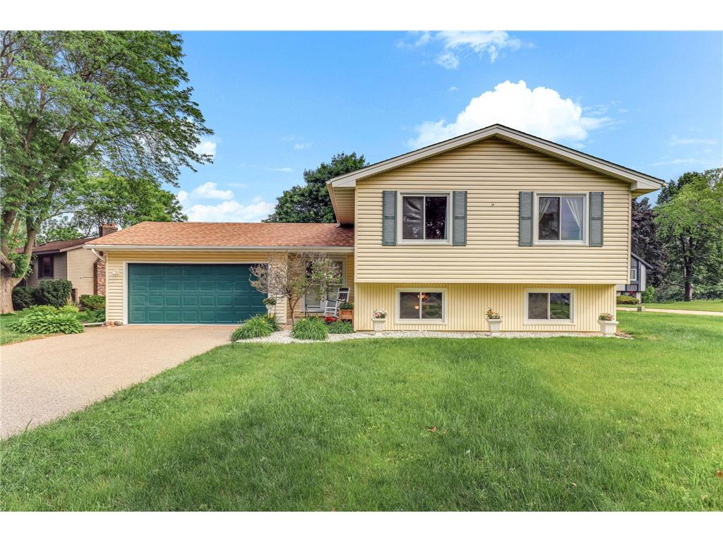 2261 Clark Street Eagan MN 55122 6742982 image1