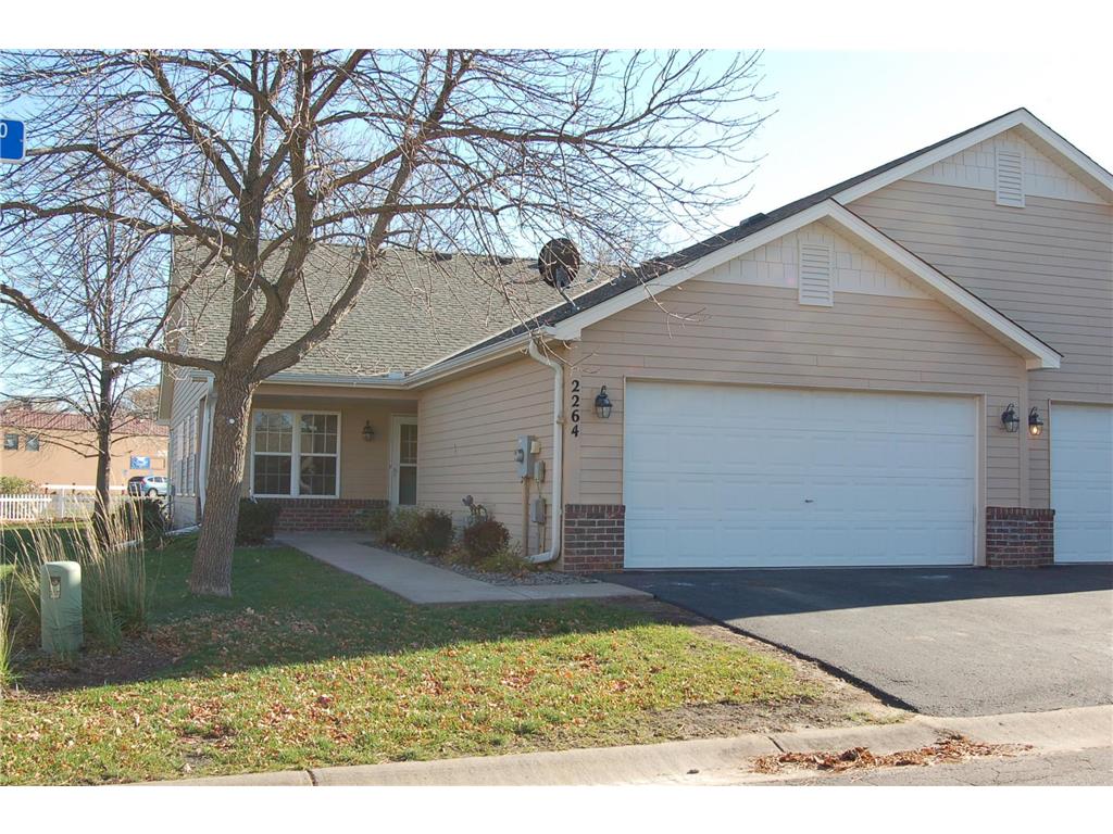 2264 Penn Place North Saint Paul MN 55109 6458316 image1