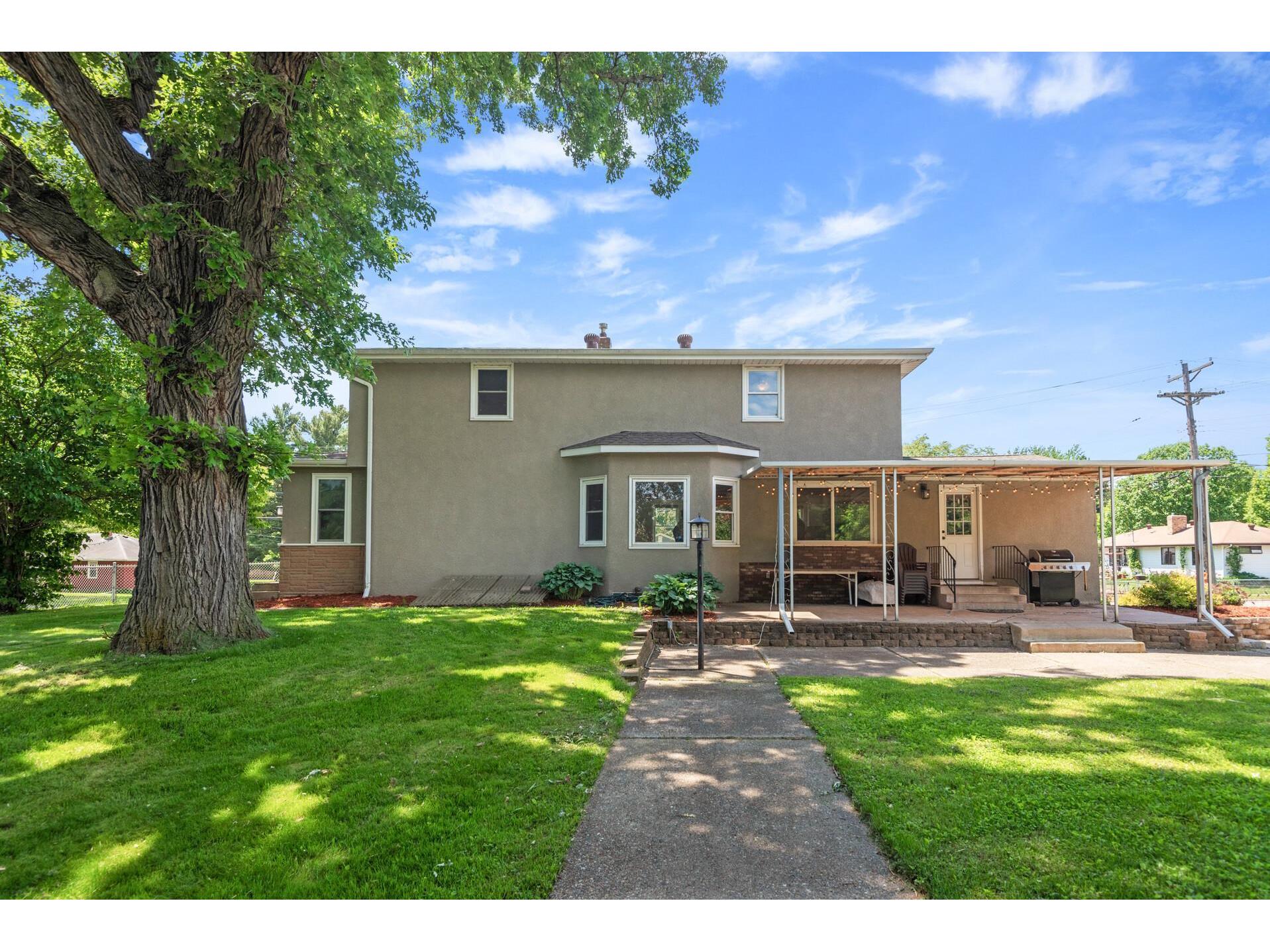 2267 17th Avenue E, North Saint Paul, MN 55109 MLS 6002696 Edina