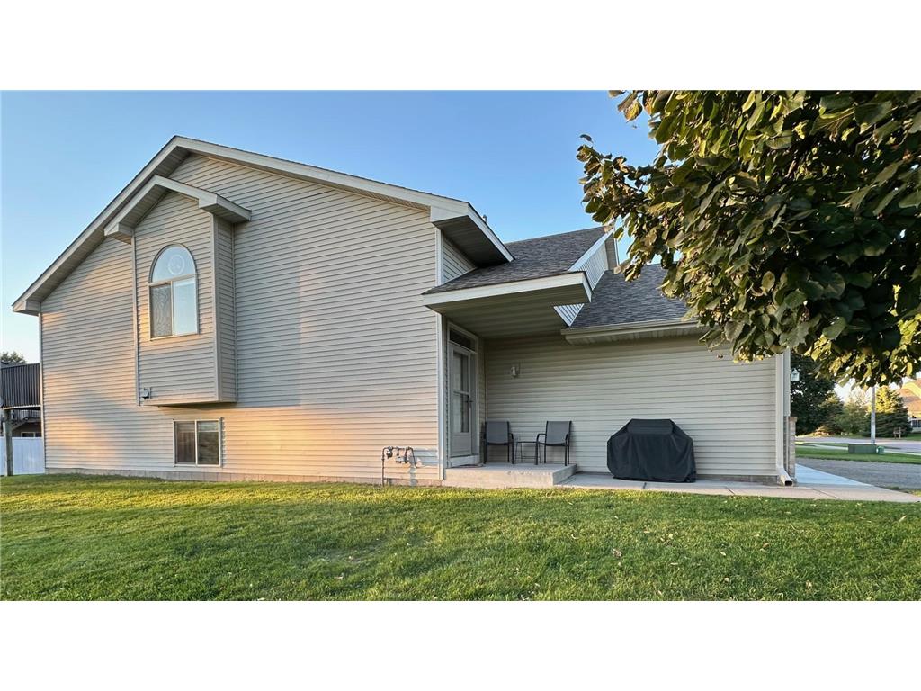 227 11th Avenue S Princeton MN 55371 6802253 image1