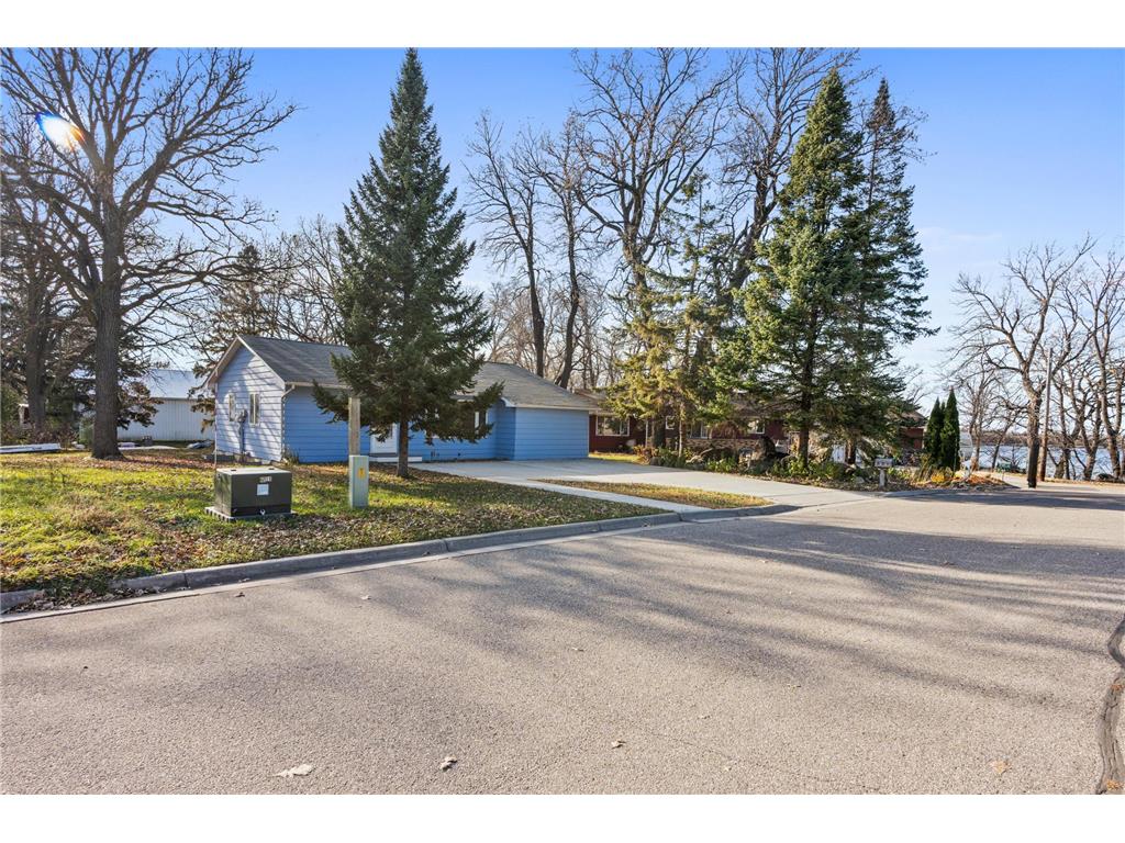 227 1st Street NW Elbow Lake MN 56531 6801239 image3