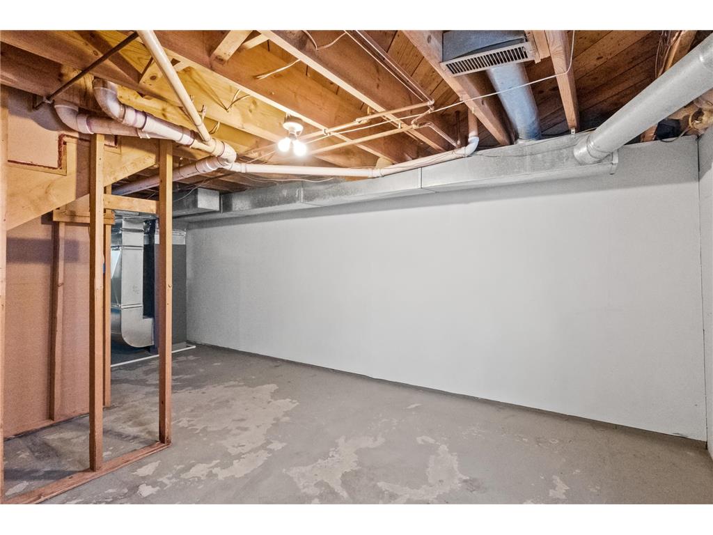 227 1st Street NW Elbow Lake MN 56531 6801239 image31