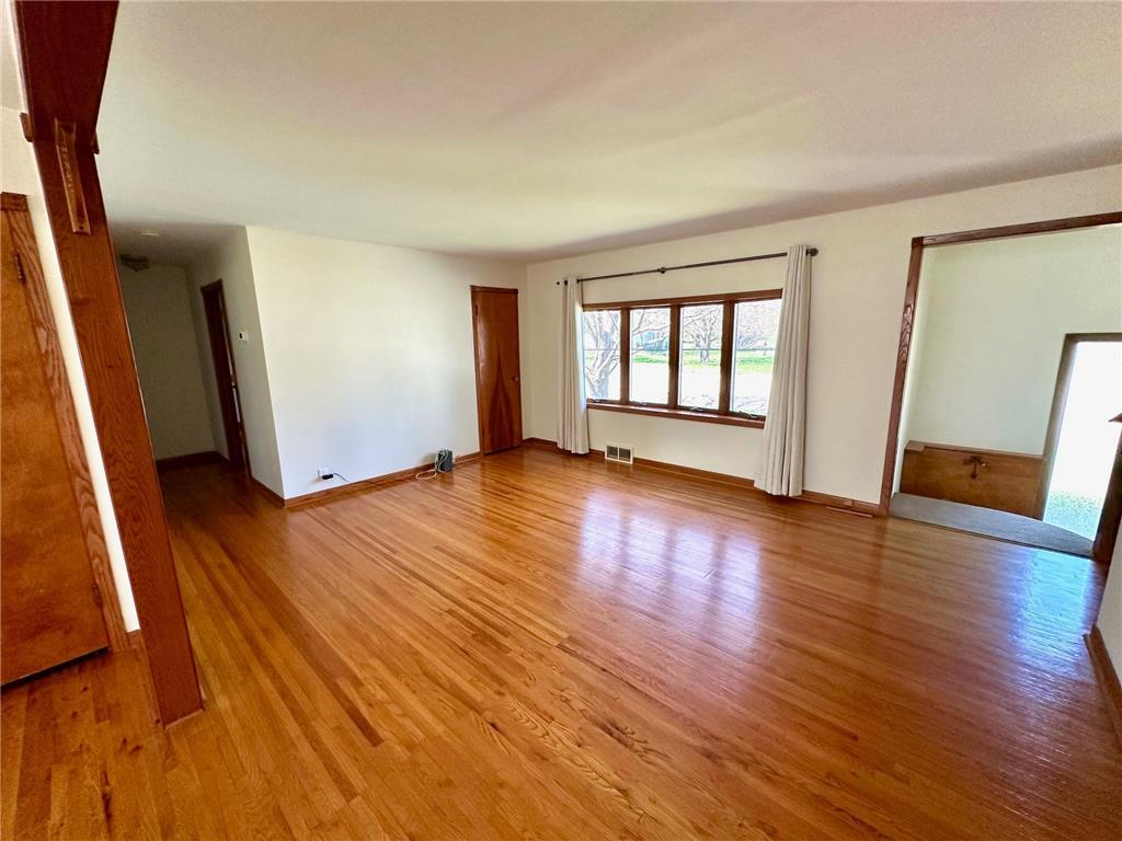 227 2nd Avenue N Emmons MN 56029 7062049 image10