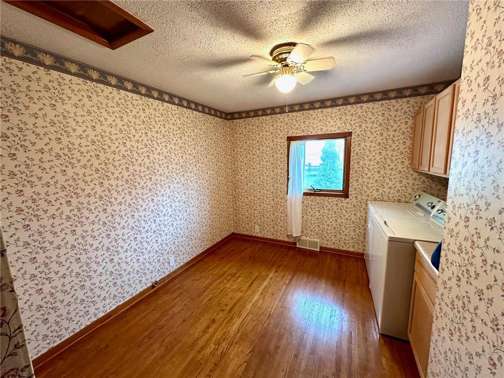 227 2nd Avenue N Emmons MN 56029 7062049 image19