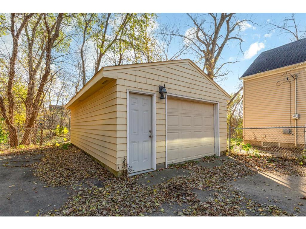 227 3rd Avenue NE Faribault MN 55021 6813891 image42