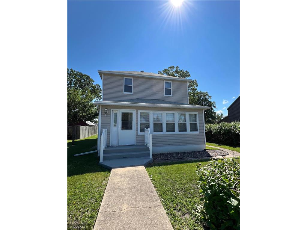 227 4th Street S Greenbush MN 56726 6320060 image1