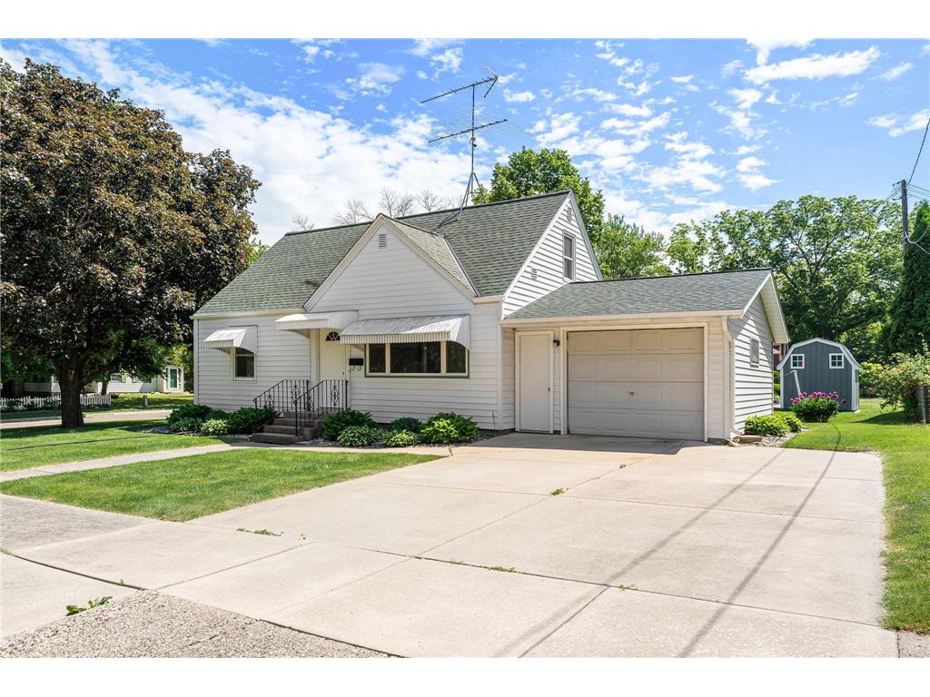 227 5th Avenue NE Faribault MN 55021 7089559 image1
