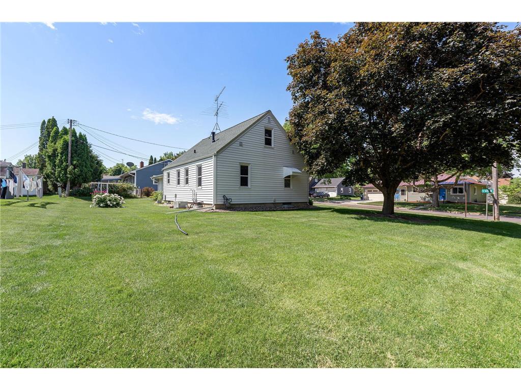 227 5th Avenue NE Faribault MN 55021 7089559 image25