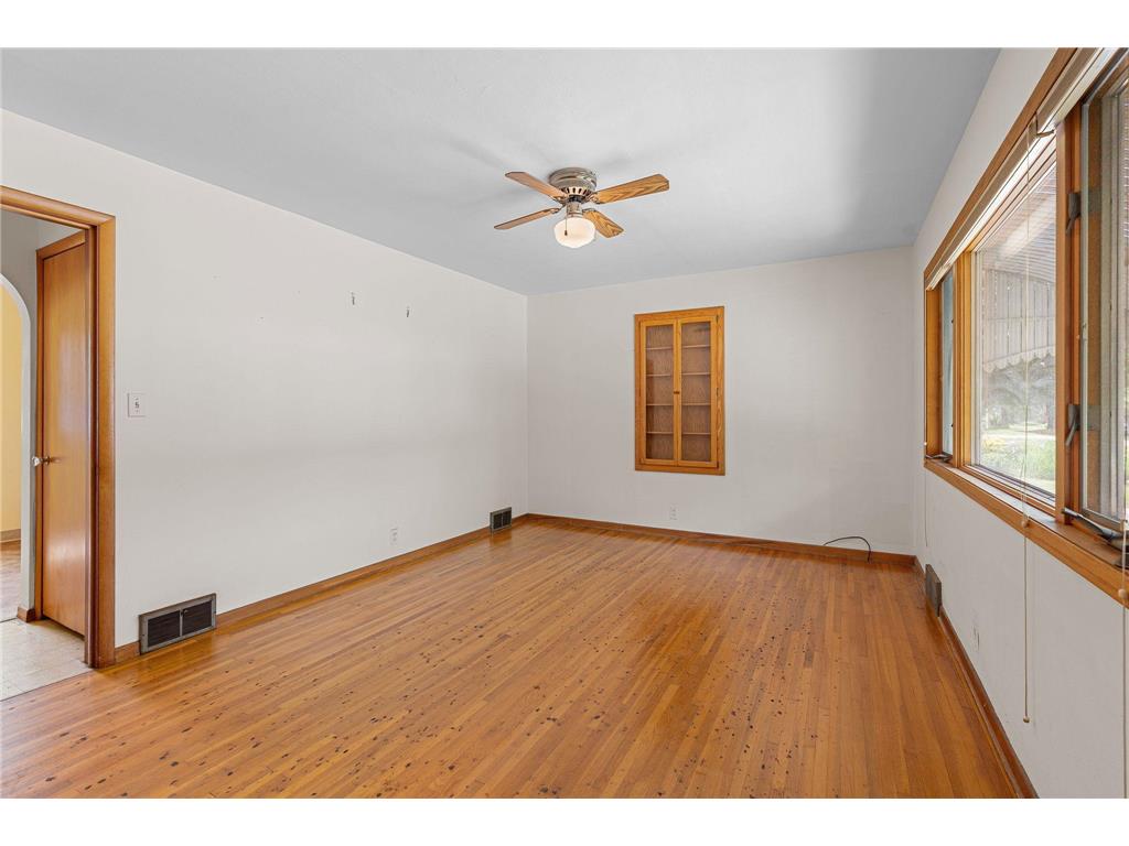 227 5th Avenue NE Faribault MN 55021 7089559 image3