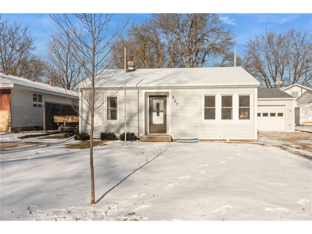 227 7th Avenue E Shakopee MN 55379 6648595 image1