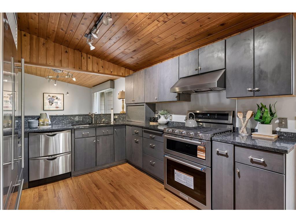 227 Ardmore Drive Golden Valley MN 55422 6807523 image27