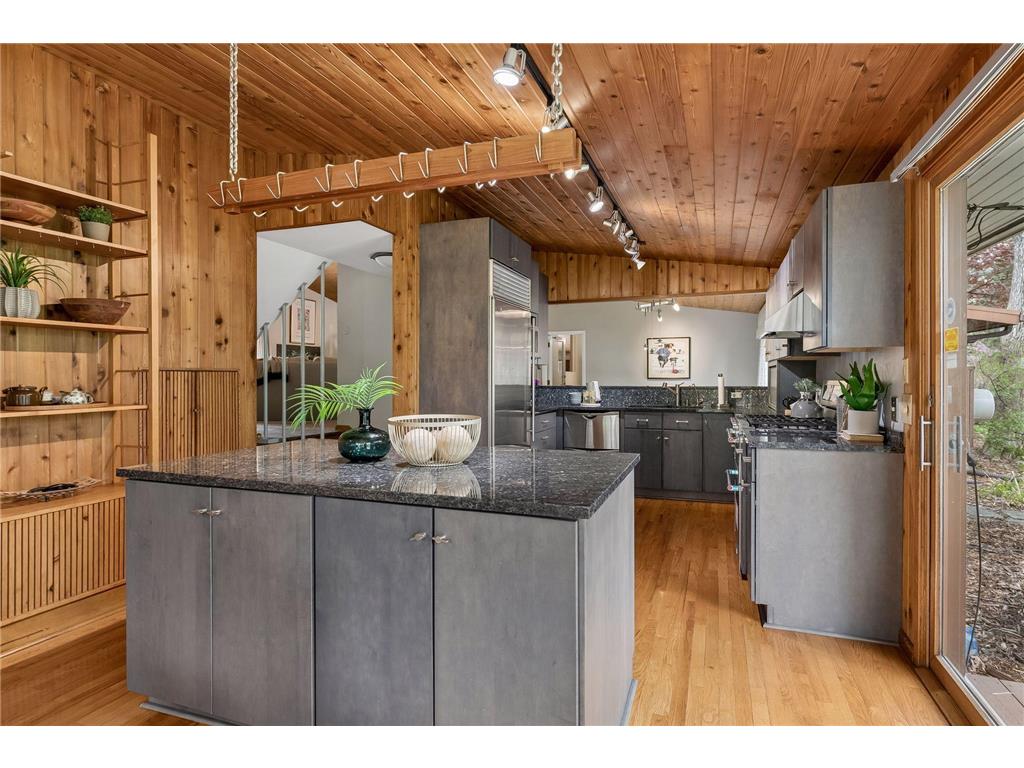 227 Ardmore Drive Golden Valley MN 55422 6807523 image37