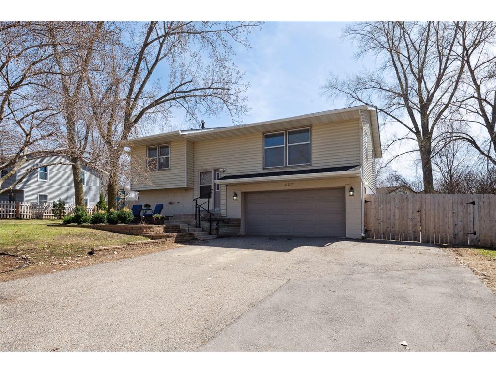 227 Highwood Drive Chaska MN 55318 6356481 image1