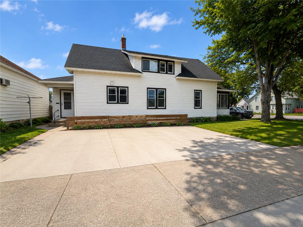 227 Mankato Avenue Winona MN 55987 7089833 image2