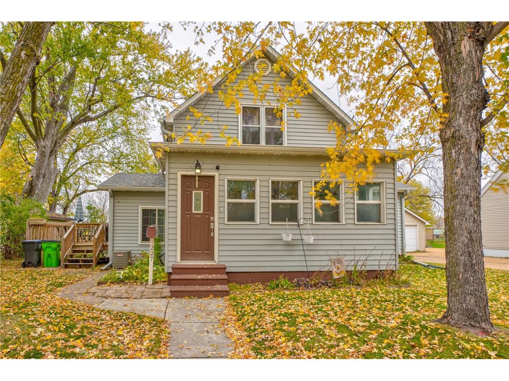 227 N 4th Street New Richmond WI 54017 6808812 image1