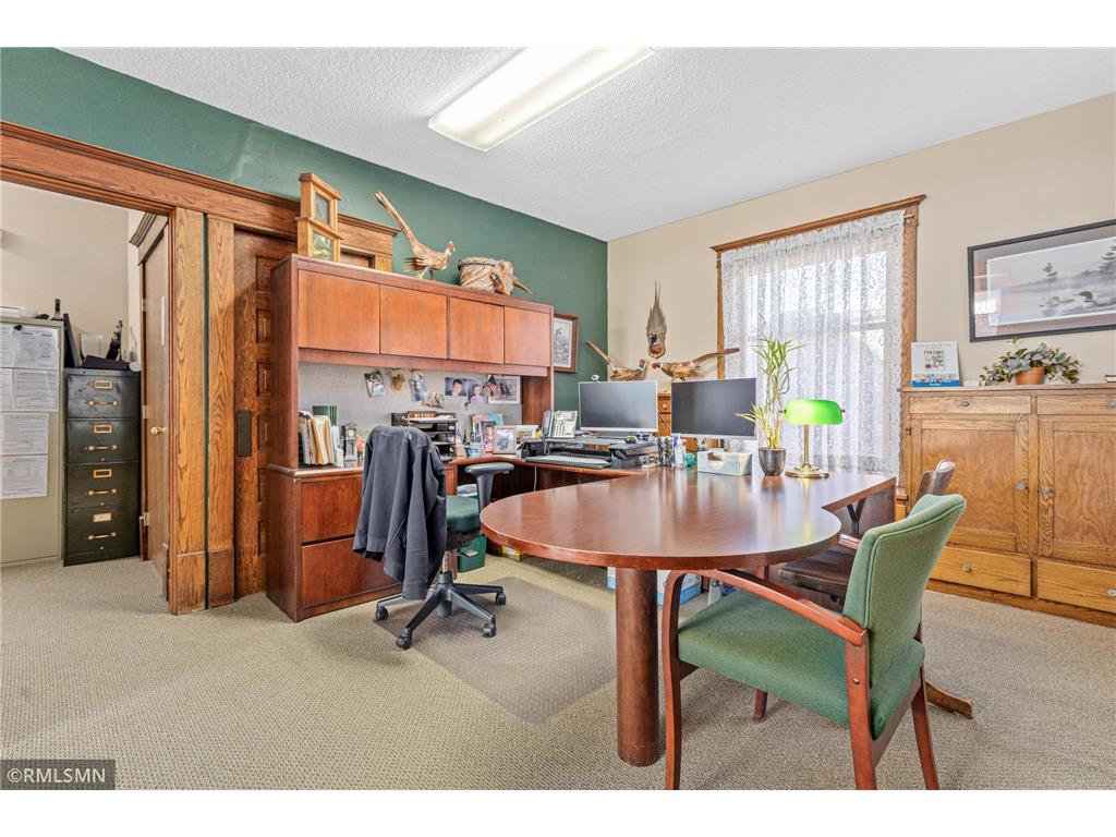 227 S Arch Avenue New Richmond WI 54017 6800100 image2