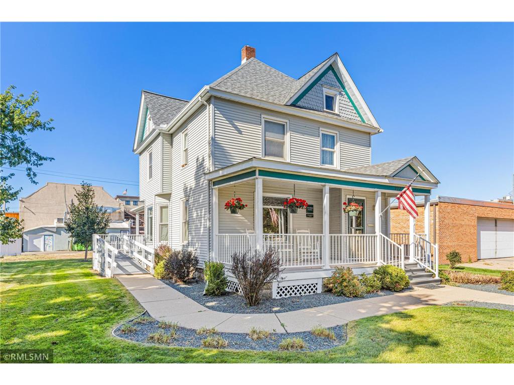 227 S Arch Avenue New Richmond WI 54017 6800100 image27