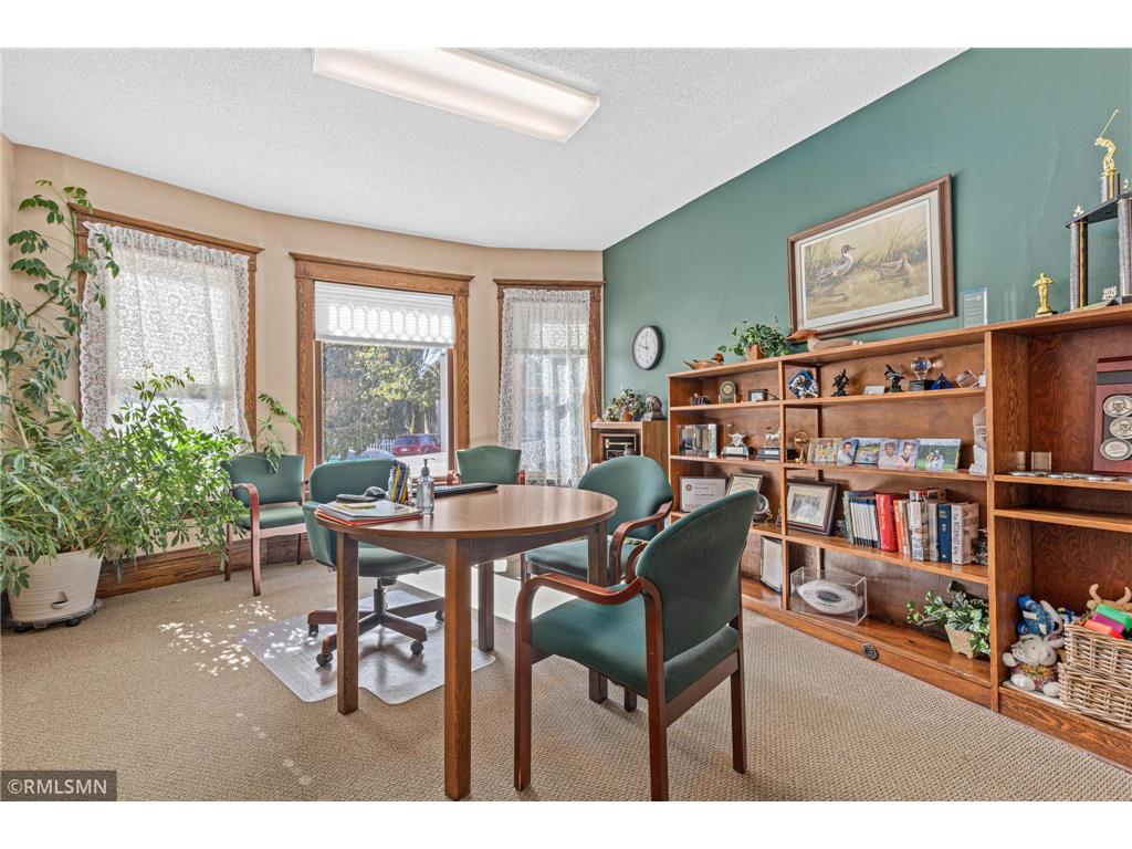 227 S Arch Avenue New Richmond WI 54017 6800100 image3