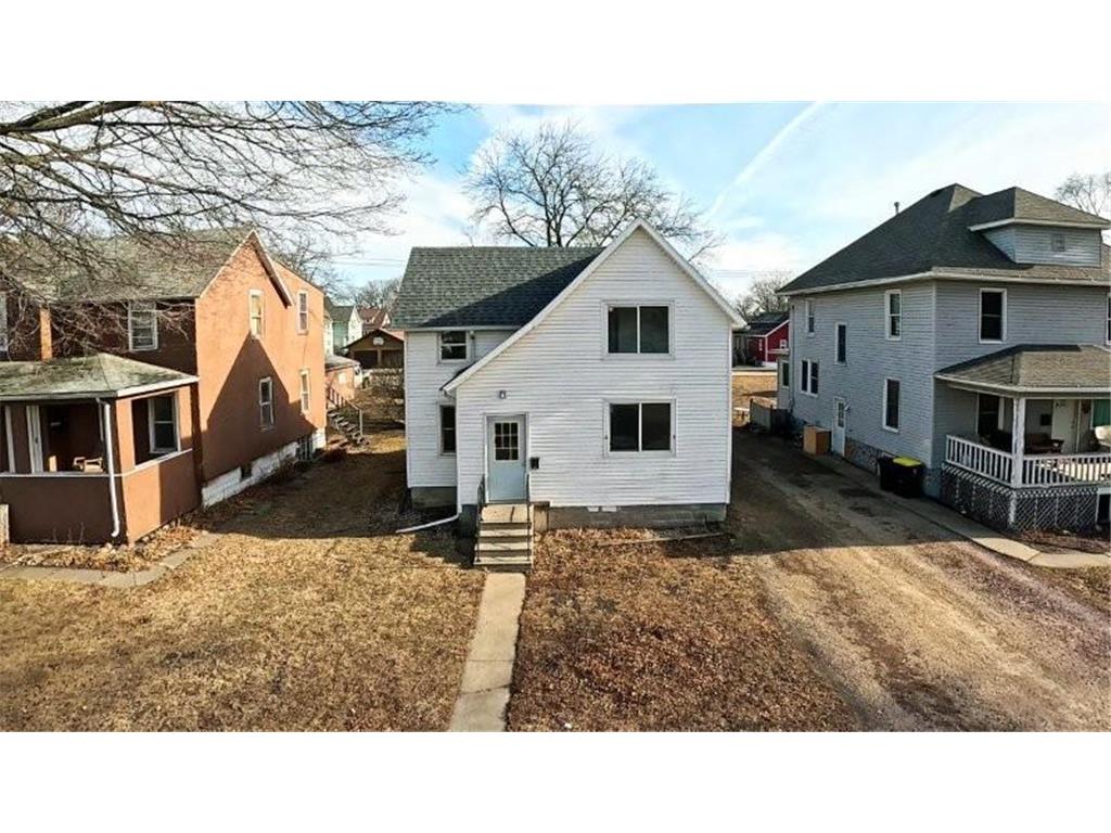 227 S Elm Street Fairmont MN 56031 6645144 image1