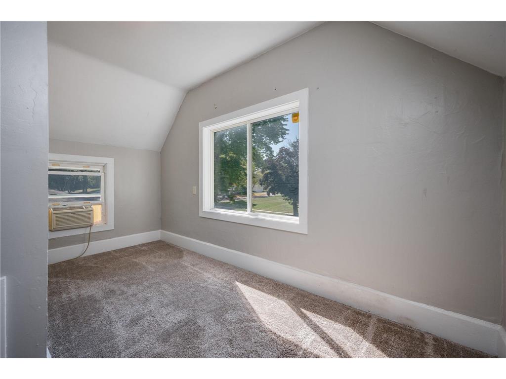 227 S Elm Street Fairmont MN 56031 6790125 image13