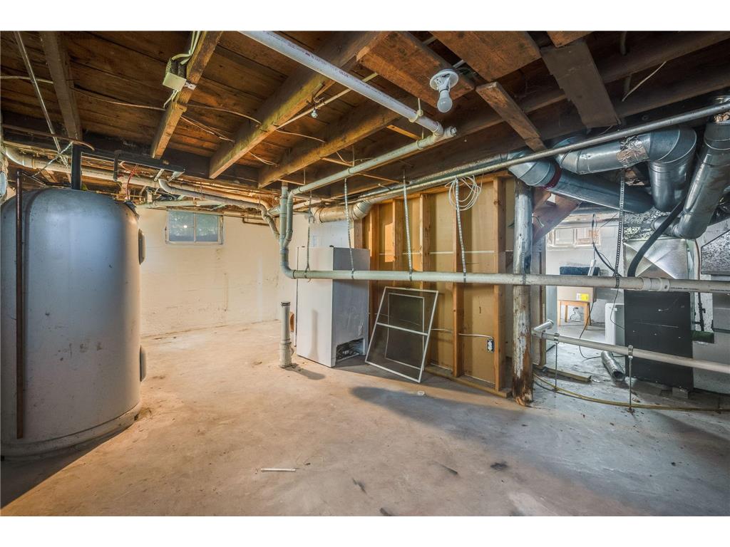 227 S Elm Street Fairmont MN 56031 6790125 image24