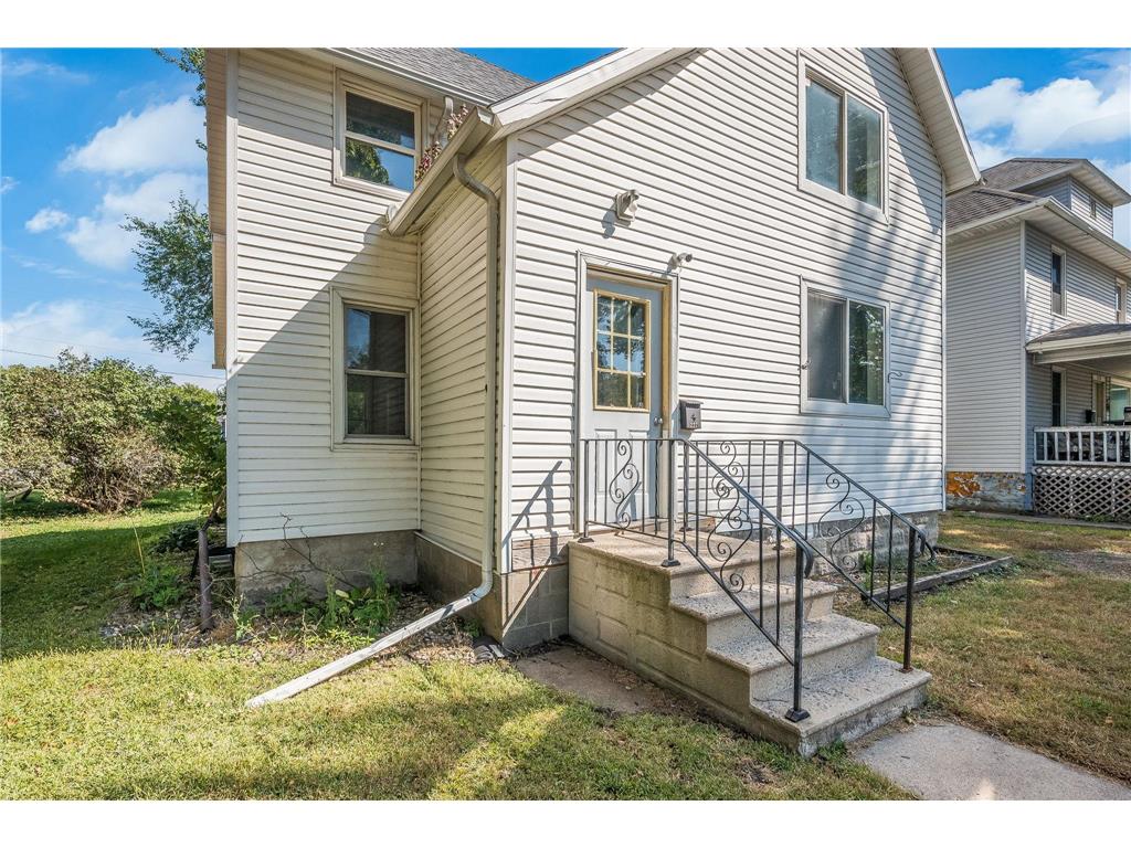 227 S Elm Street Fairmont MN 56031 6790125 image27