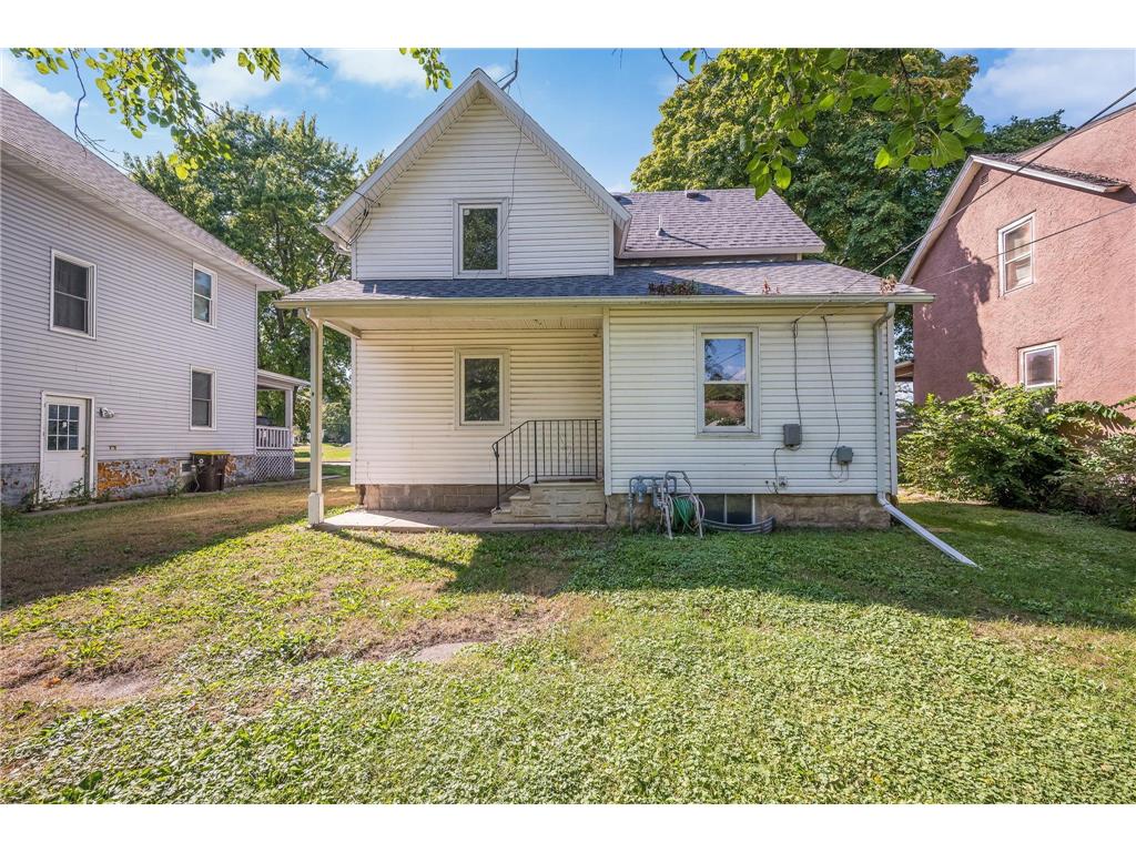 227 S Elm Street Fairmont MN 56031 6790125 image28