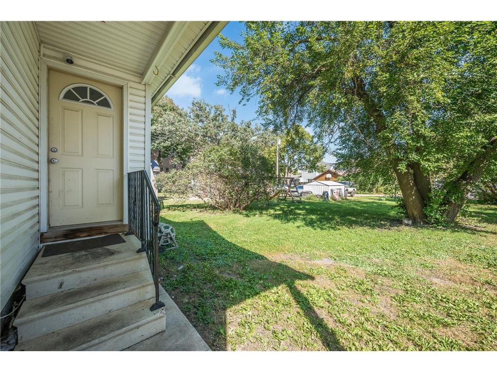 227 S Elm Street Fairmont MN 56031 6790125 image29