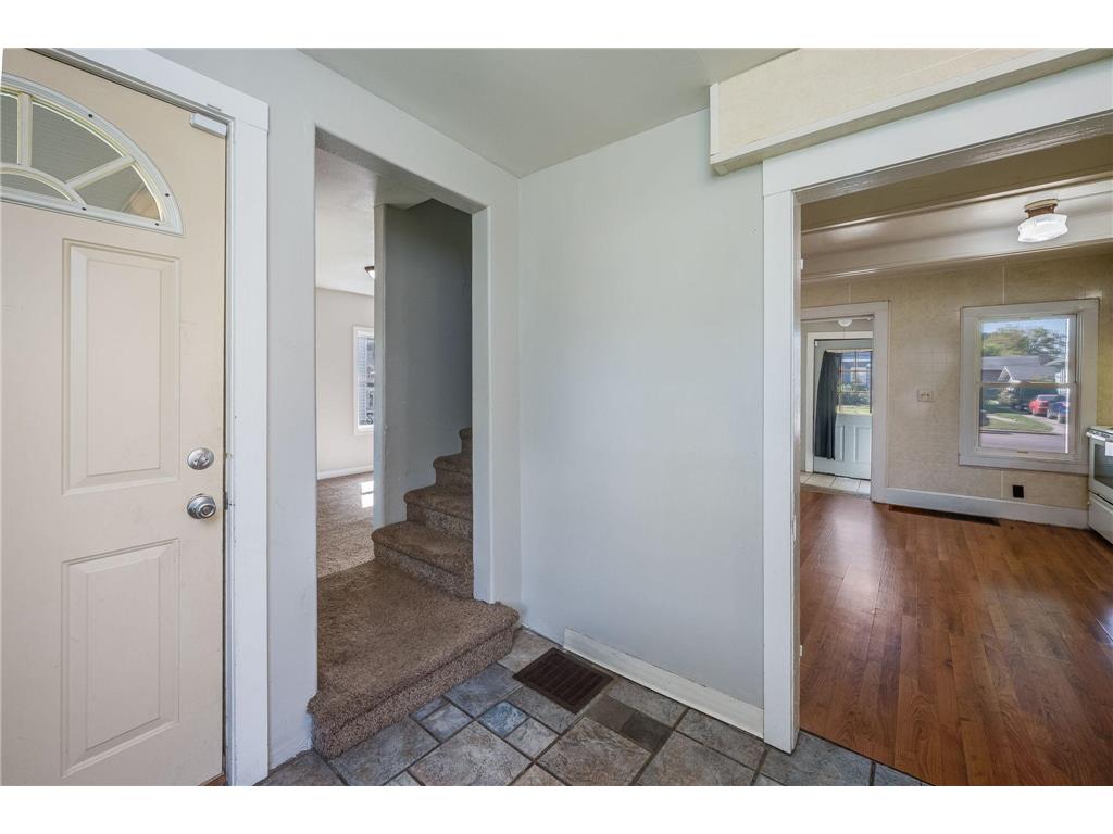 227 S Elm Street Fairmont MN 56031 6790125 image9