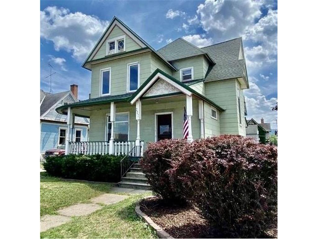 227 W 4th Street Winona MN 55987 6487379 image1