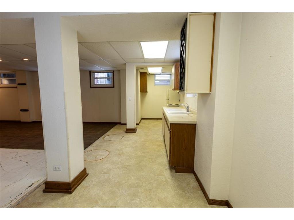 227 W 5th Street Mankato MN 56001 7040864 image41