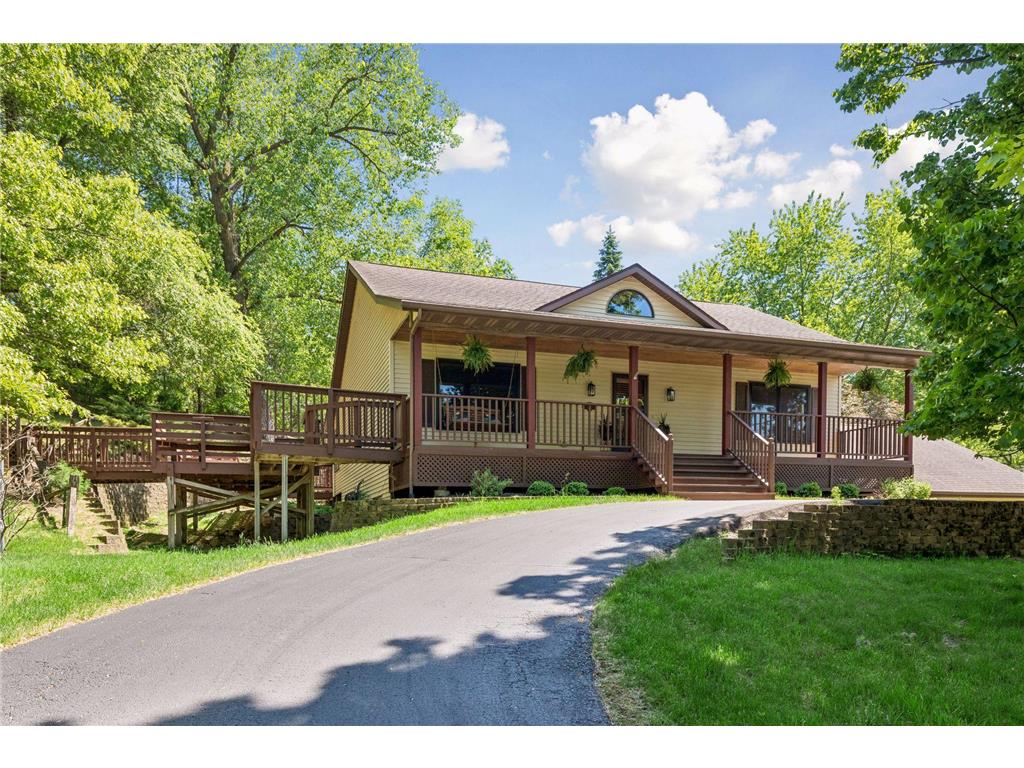2271 Twin Bluff Road Red Wing MN 55066 7033623 image1