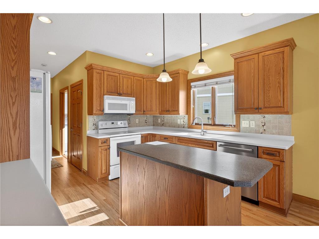 2272 Coral Court NE Rochester MN 55906 7046910 image14