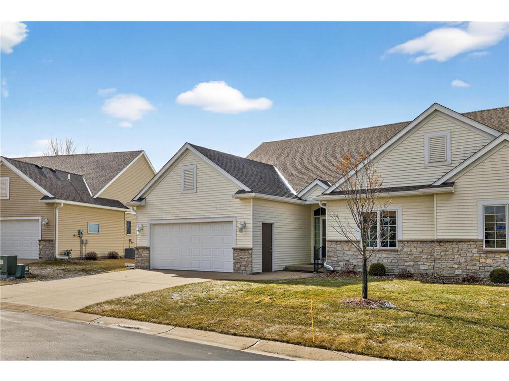2272 Coral Court NE Rochester MN 55906 7046910 image2