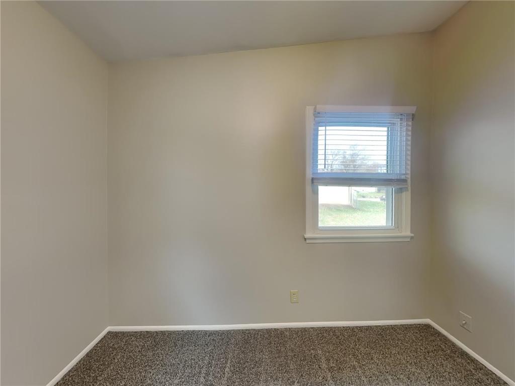 2272 Hazel Street N Maplewood MN 55109 6819100 image10