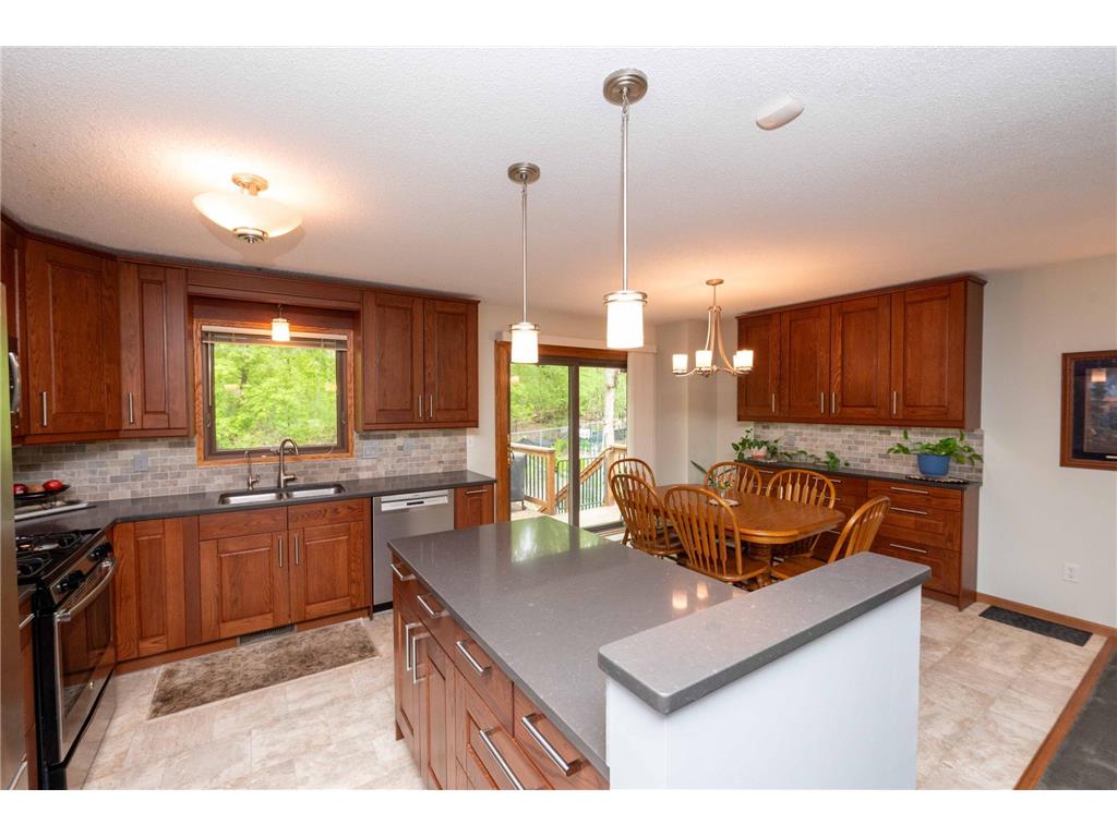 2273 6th Street N North Saint Paul MN 55109 7067837 image10
