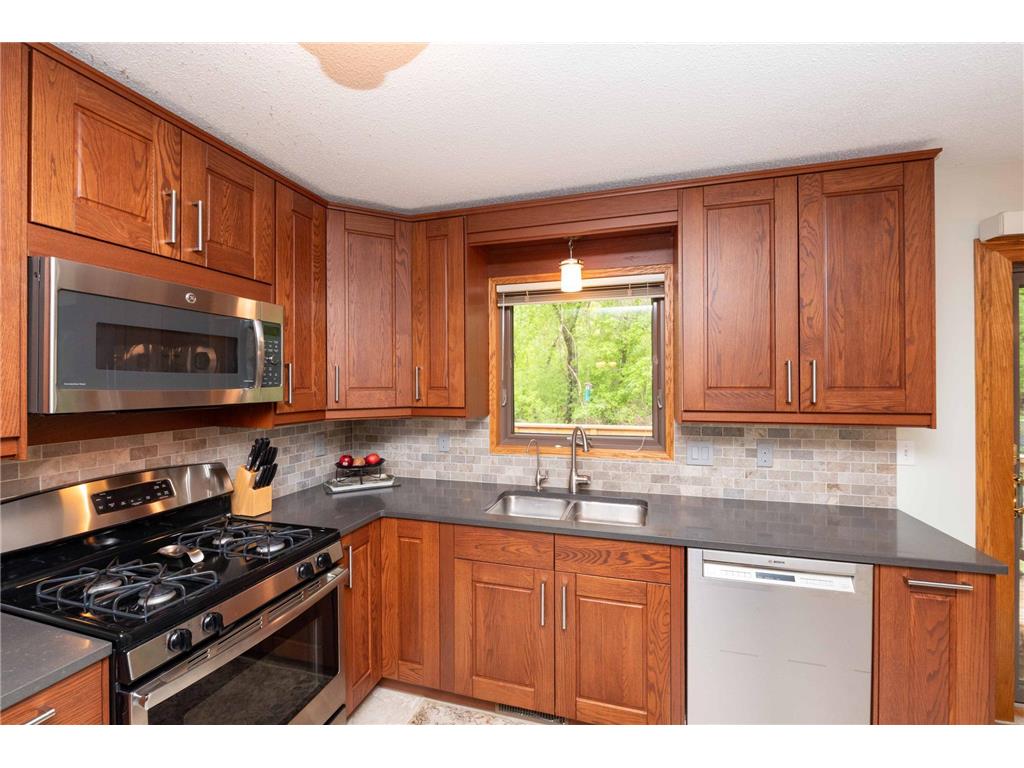 2273 6th Street N North Saint Paul MN 55109 7067837 image13